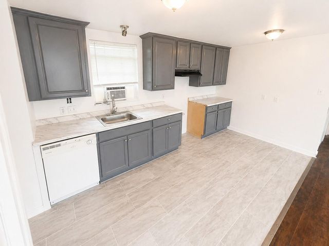 5103 Willow Glen Drive, Houston, TX 77033