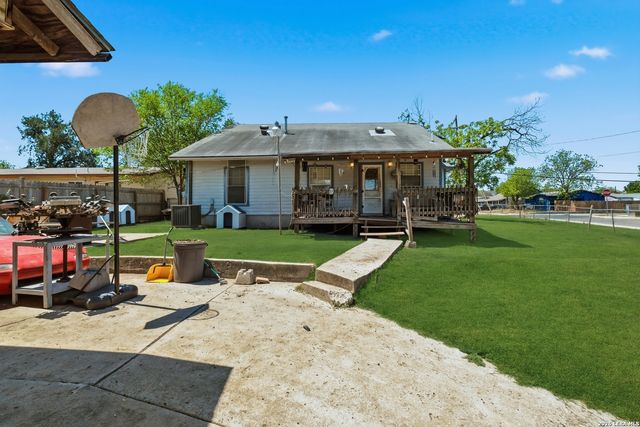 1150 NW 38TH ST, San Antonio, TX 78228