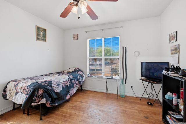 1150 NW 38TH ST, San Antonio, TX 78228