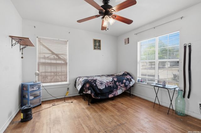 1150 NW 38TH ST, San Antonio, TX 78228