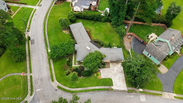 1201 Sutton Drive, Kinston, NC 28501