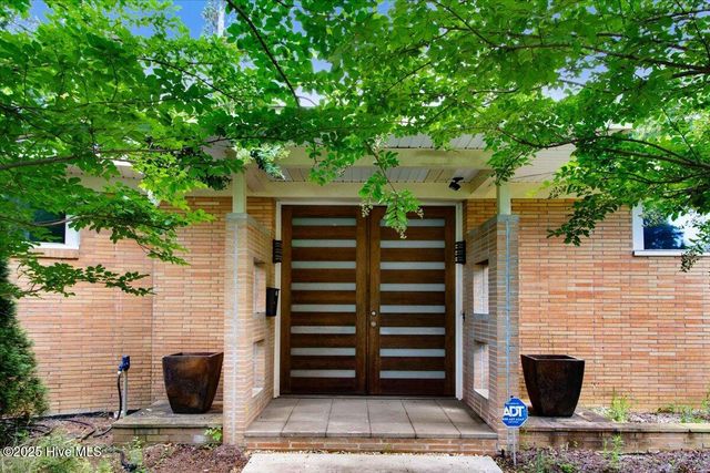 1201 Sutton Drive, Kinston, NC 28501