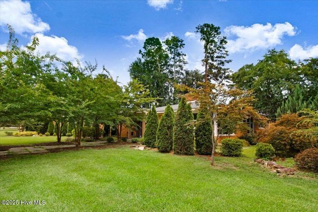 1201 Sutton Drive, Kinston, NC 28501