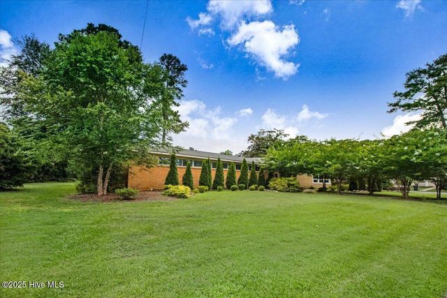1201 Sutton Drive, Kinston, NC 28501