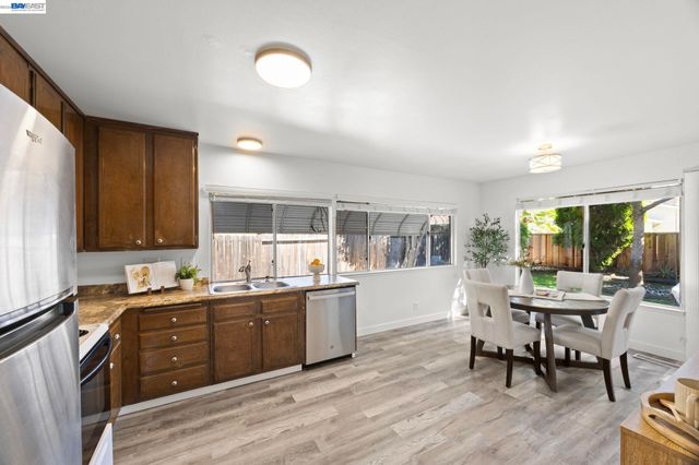 553 Covington Way, Livermore, CA 94551
