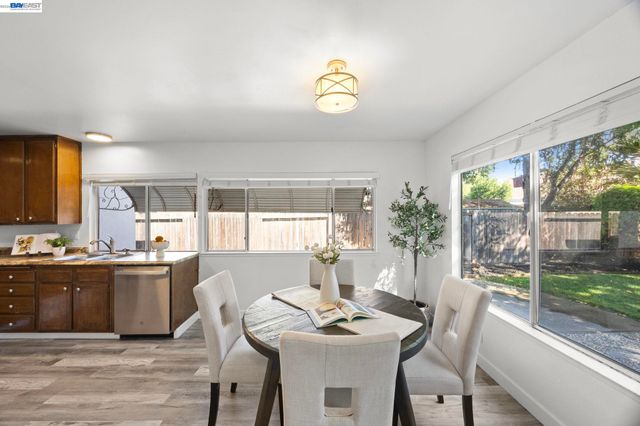 553 Covington Way, Livermore, CA 94551