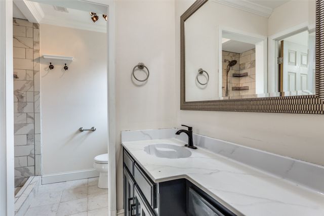 8600 Brookridge Drive, North Richland Hills, TX 76182