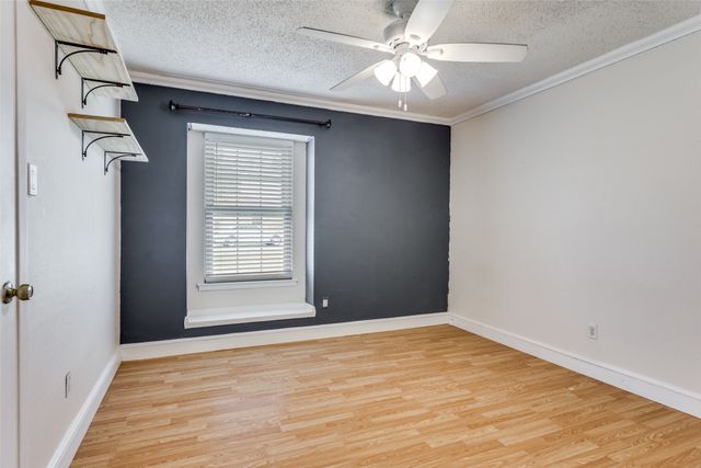 8600 Brookridge Drive, North Richland Hills, TX 76182