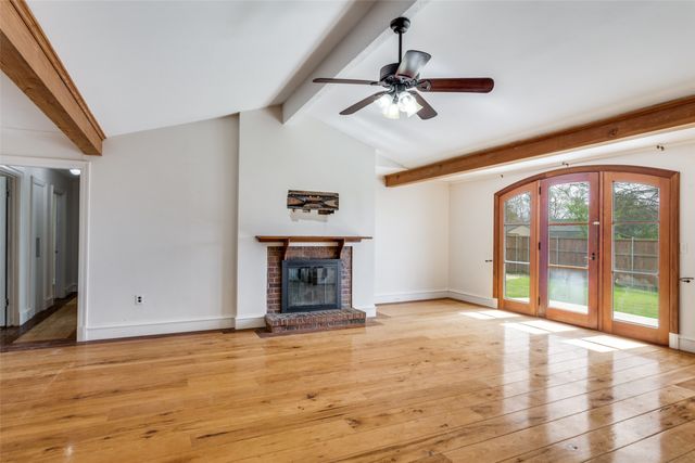 8600 Brookridge Drive, North Richland Hills, TX 76182