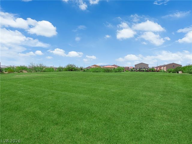 6334 White Heron Court, Las Vegas, NV 89139