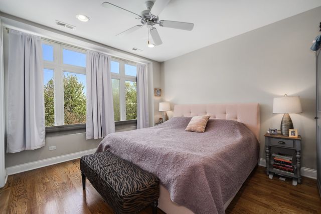 1742 N Bissell Street, Chicago, IL 60614
