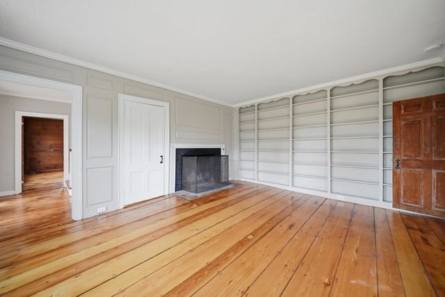 1 Cross Road, Francestown, NH 03043