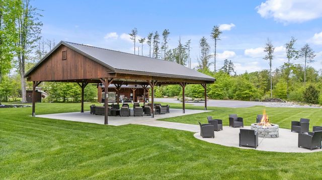 1 Cross Road, Francestown, NH 03043