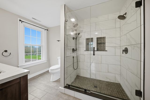 1 Cross Road, Francestown, NH 03043
