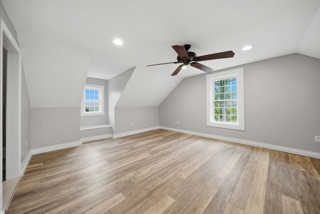 1 Cross Road, Francestown, NH 03043