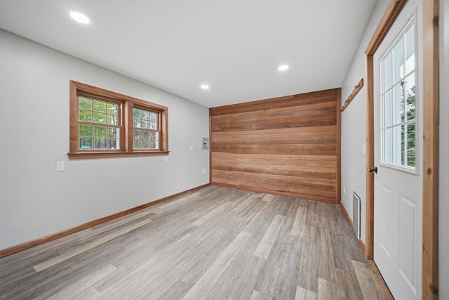 1 Cross Road, Francestown, NH 03043
