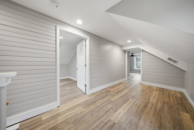 1 Cross Road, Francestown, NH 03043