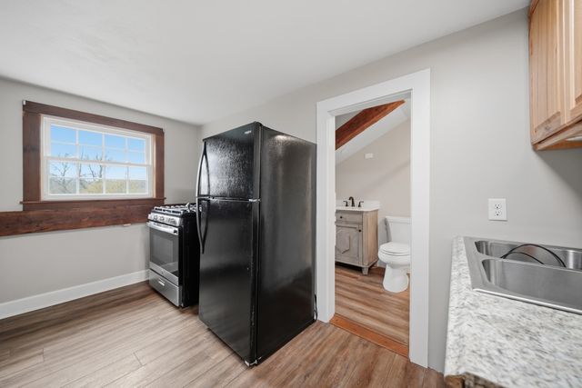 1 Cross Road, Francestown, NH 03043