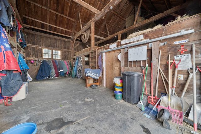 1 Cross Road, Francestown, NH 03043