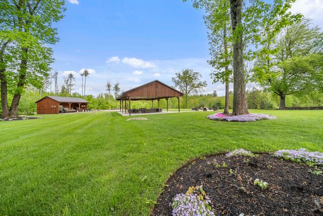 1 Cross Road, Francestown, NH 03043