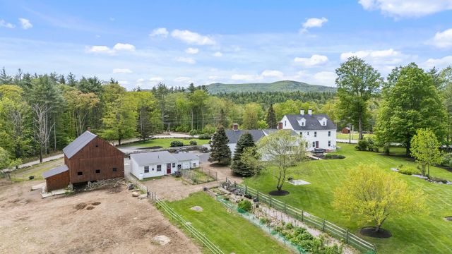 1 Cross Road, Francestown, NH 03043