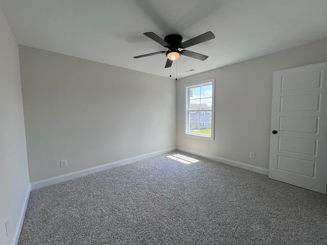 726 Buffalo Ford Dr, Clarksville, TN 37042