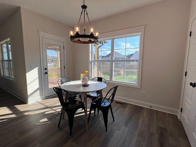 726 Buffalo Ford Dr, Clarksville, TN 37042