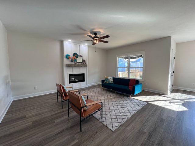 726 Buffalo Ford Dr, Clarksville, TN 37042