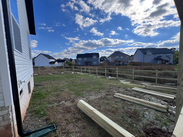 726 Buffalo Ford Dr, Clarksville, TN 37042