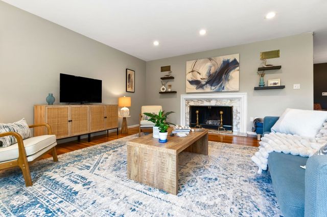4 Arlington Ter, Haverhill, MA 01830