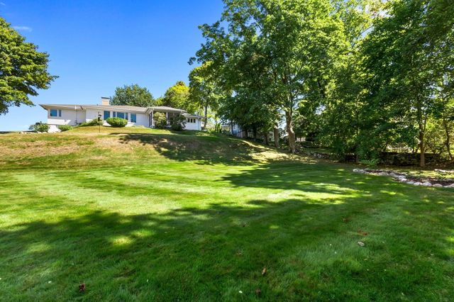 4 Arlington Ter, Haverhill, MA 01830