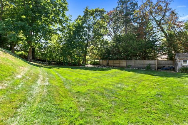 4 Arlington Ter, Haverhill, MA 01830