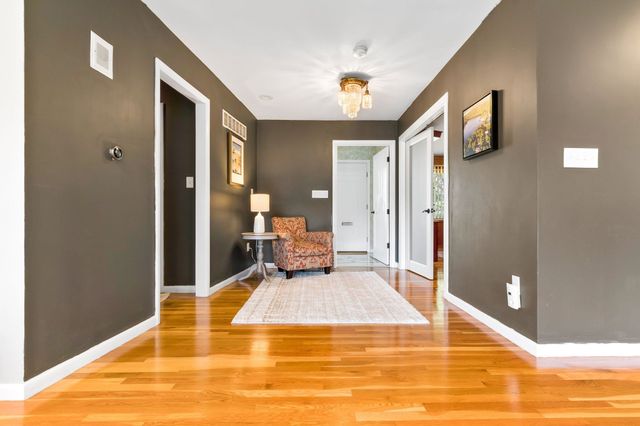 4 Arlington Ter, Haverhill, MA 01830