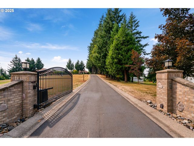 4961 GREEN MOUNTAIN Rd, Kalama, WA 98625