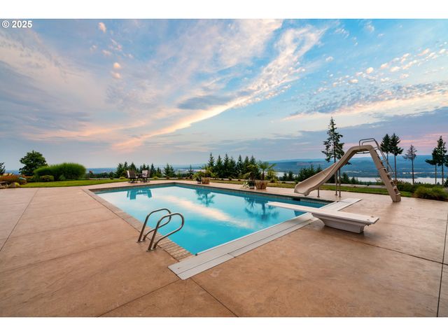 4961 GREEN MOUNTAIN Rd, Kalama, WA 98625