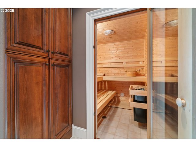 4961 GREEN MOUNTAIN Rd, Kalama, WA 98625