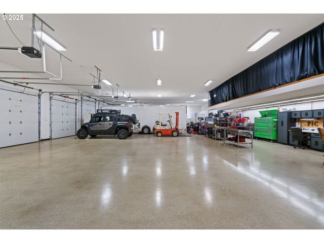 4961 GREEN MOUNTAIN Rd, Kalama, WA 98625