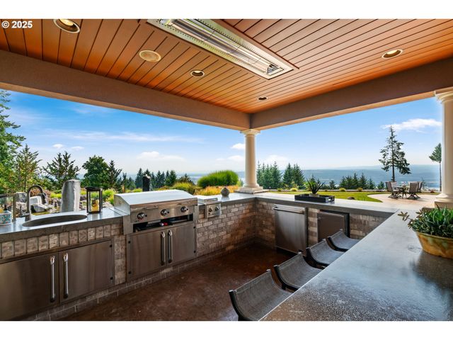 4961 GREEN MOUNTAIN Rd, Kalama, WA 98625