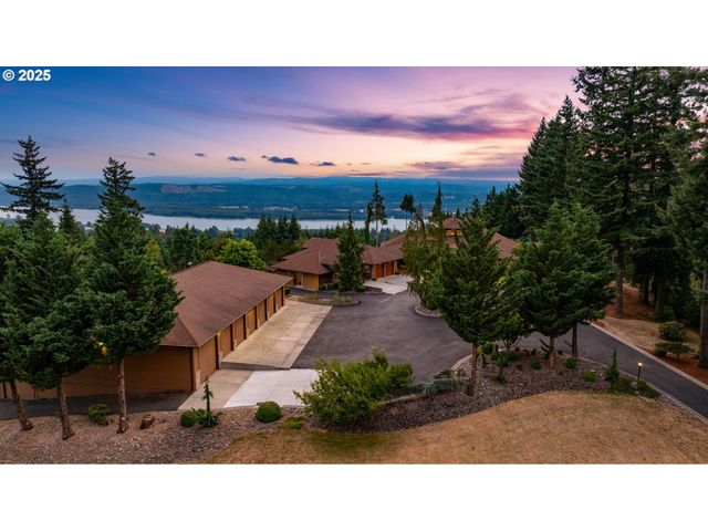 4961 GREEN MOUNTAIN Rd, Kalama, WA 98625