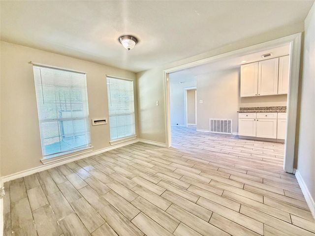 920 Vivian Ave, Pasadena, TX 77506