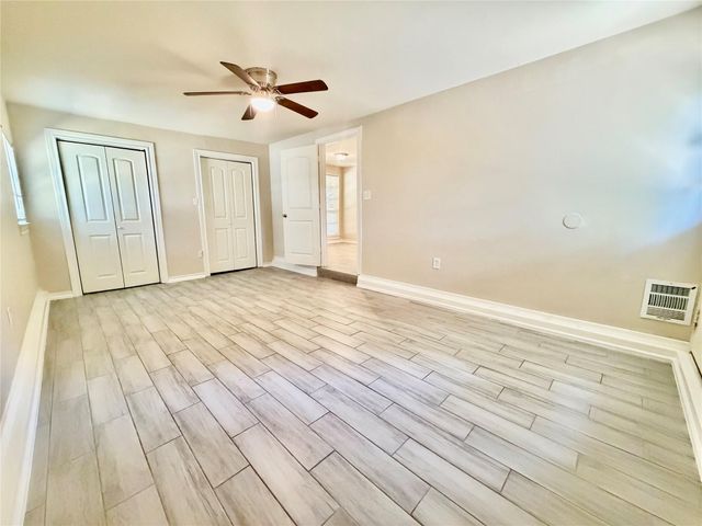 920 Vivian Ave, Pasadena, TX 77506