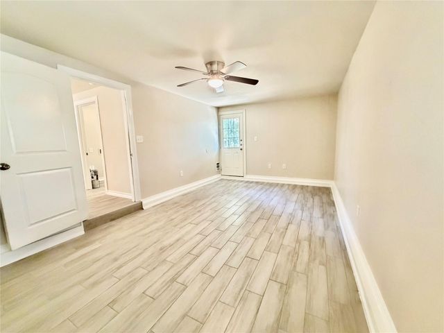 920 Vivian Ave, Pasadena, TX 77506