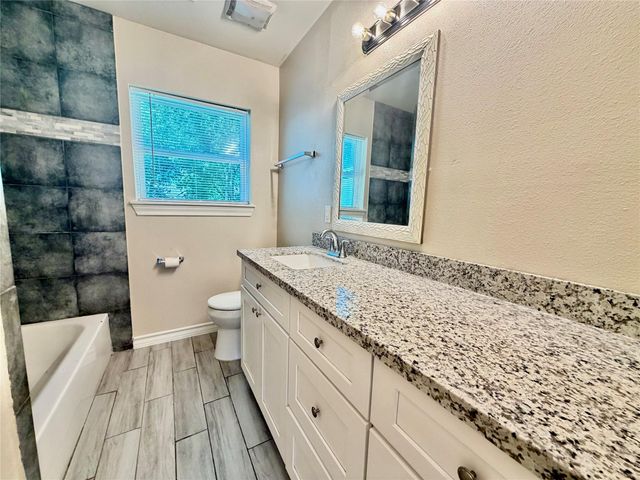 920 Vivian Ave, Pasadena, TX 77506