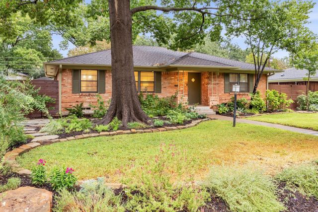 10215 Vinemont Street, Dallas, TX 75218