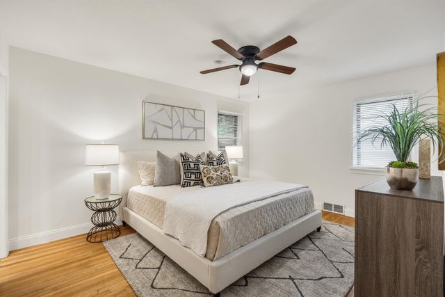 10215 Vinemont Street, Dallas, TX 75218