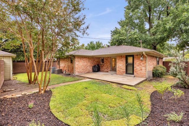 10215 Vinemont Street, Dallas, TX 75218