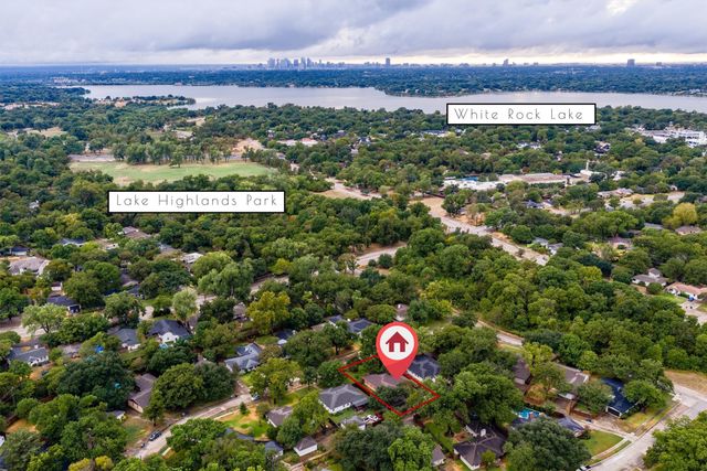 10215 Vinemont Street, Dallas, TX 75218