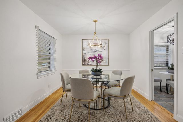 10215 Vinemont Street, Dallas, TX 75218