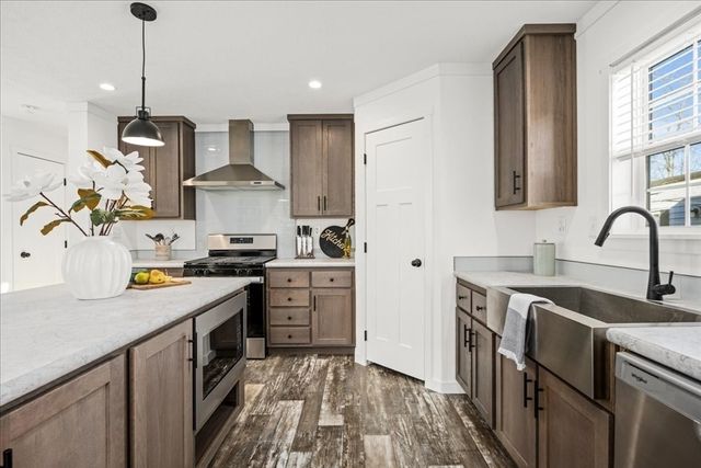 19 Pinrock Drive, Sturbridge, MA 01566