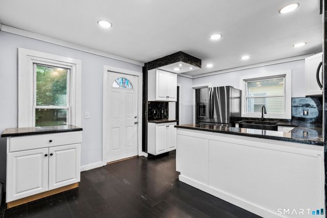 48 Dudley Street, Hamden, CT 06517